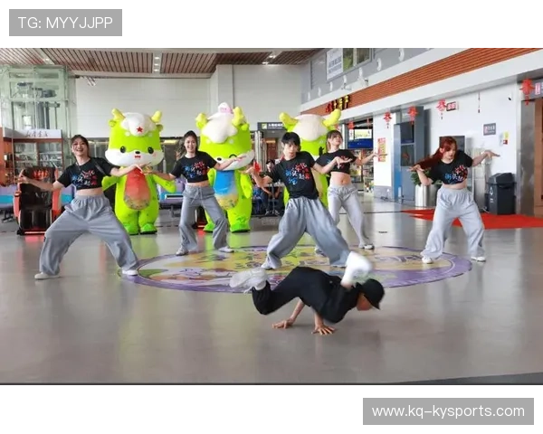 体育舞蹈快闪：街头文化的新风尚，体育游戏快闪